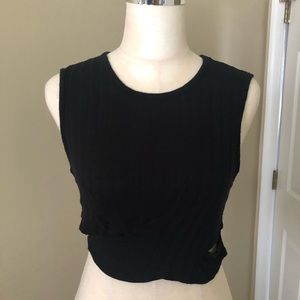 🔴Crop Top “S”